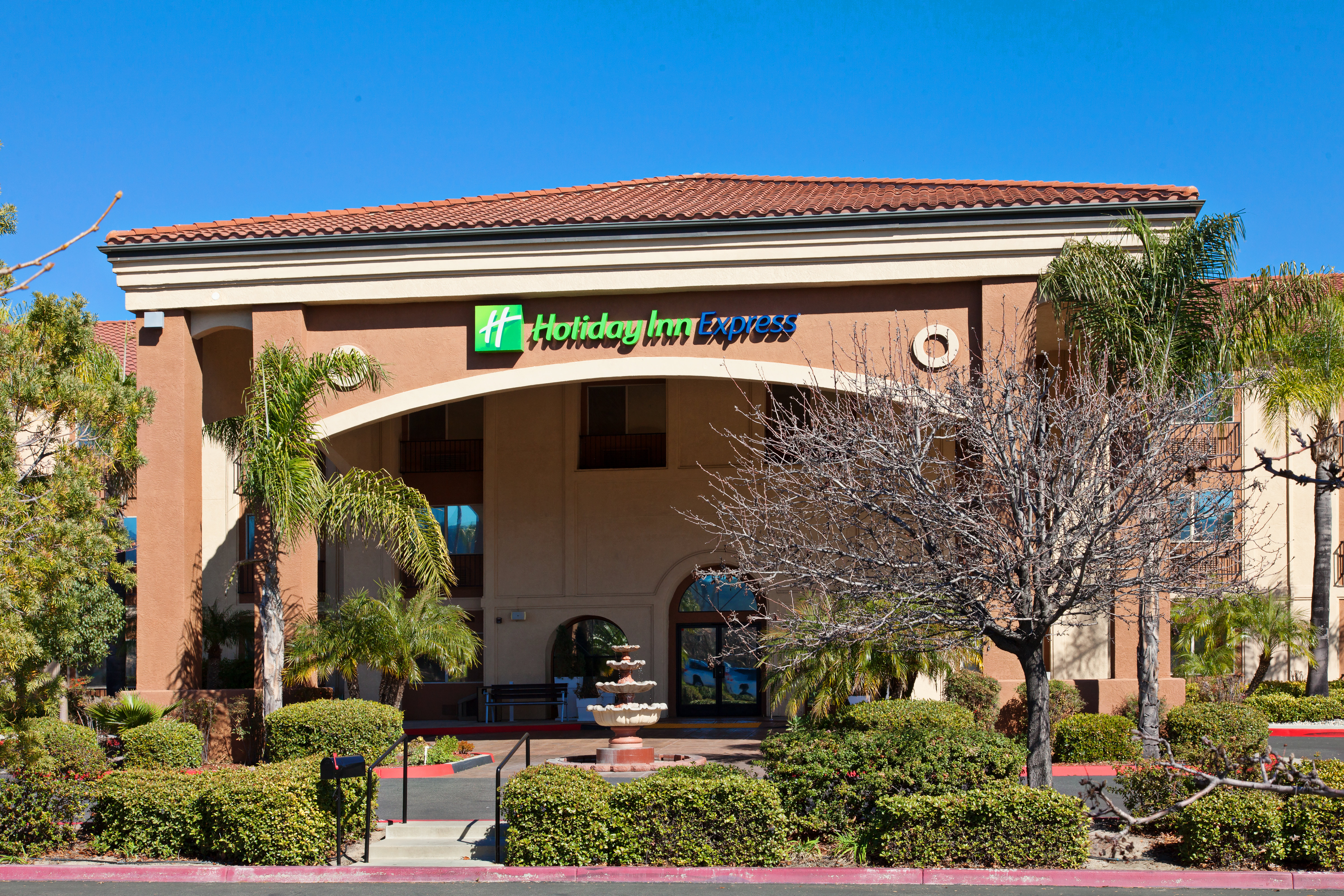 Holiday Inn Express Temecula 4/41