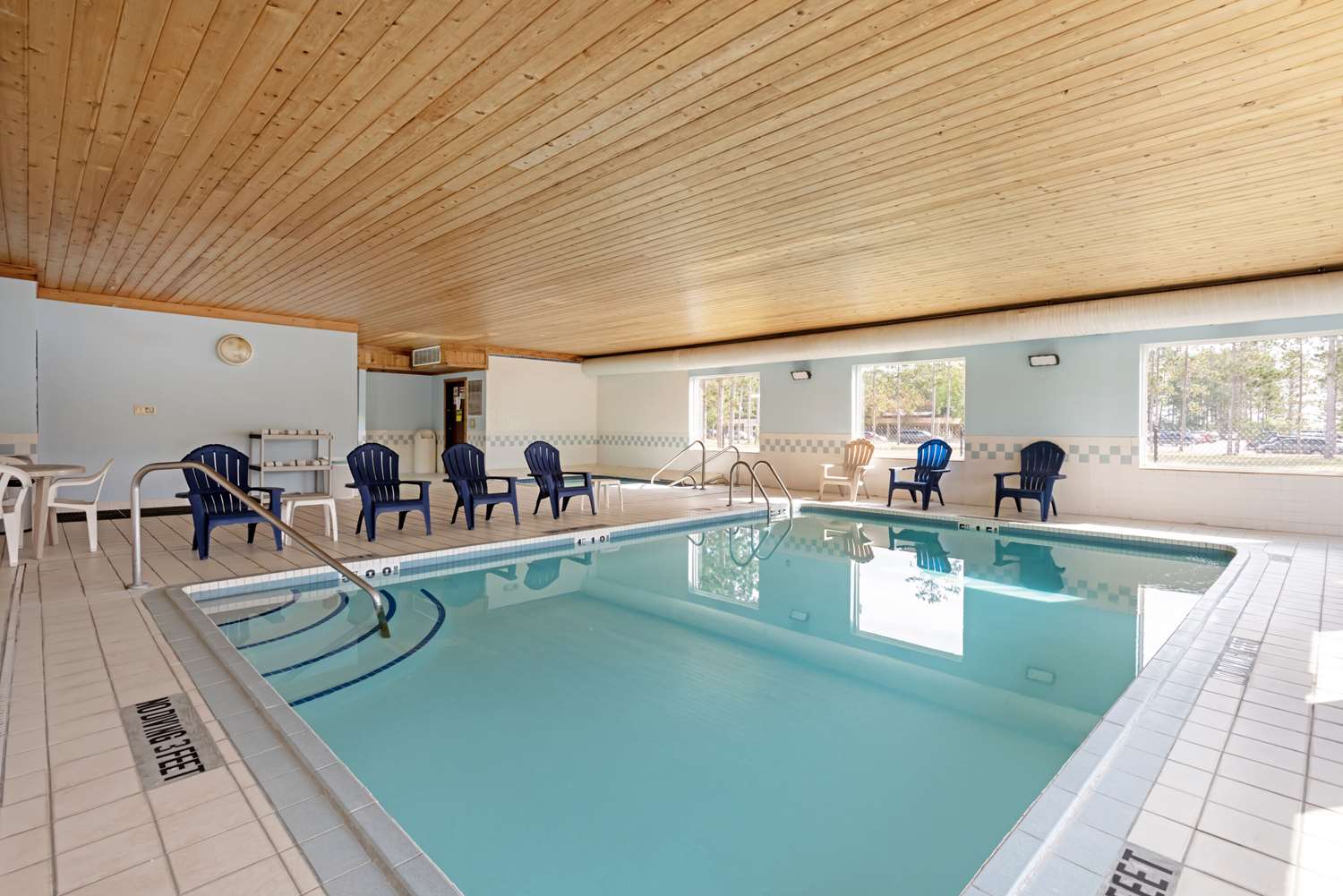 Quality Inn Bemidji, MN 16/22