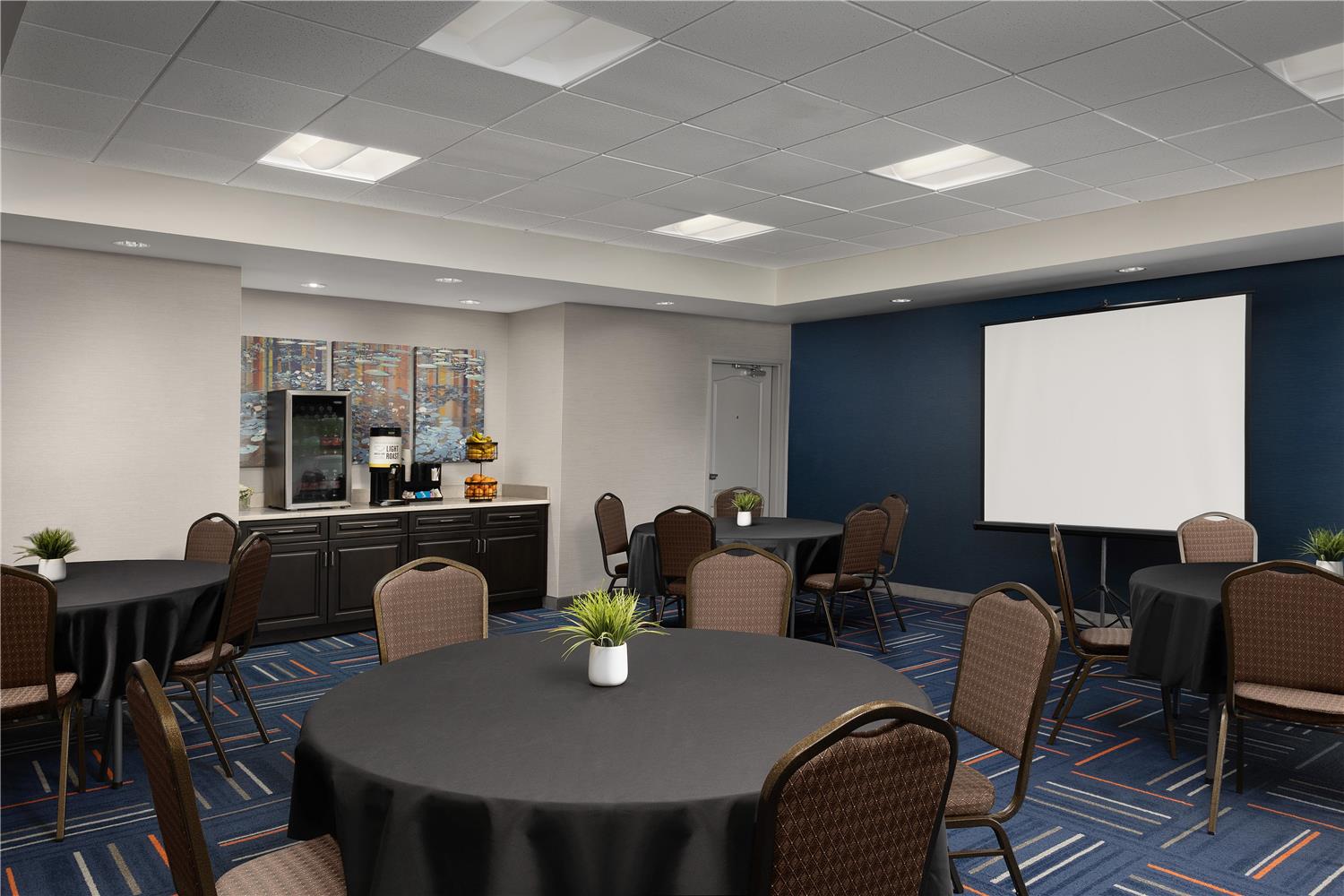 Home2 Suites By Hilton Huntsville/Research Park Area. Al 23/27