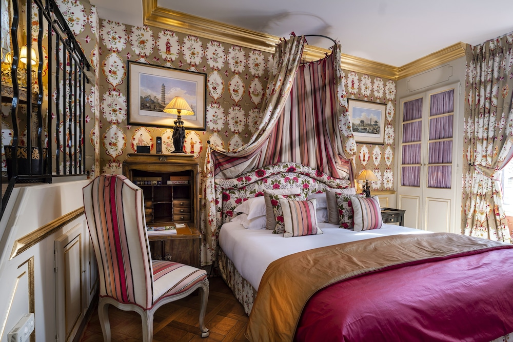 Deluxe, Double Bed
