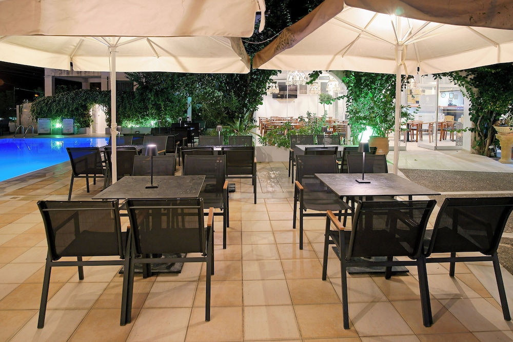 Kyparissia Beach 32/48