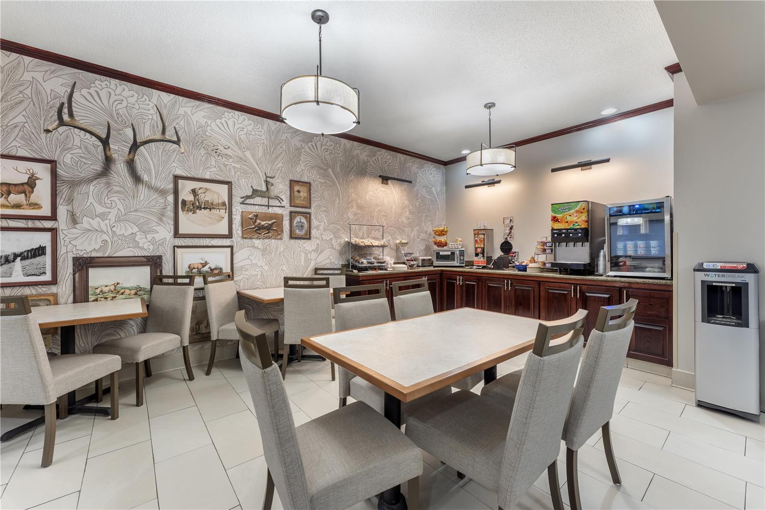 Best Western Plus Executive Inn 20/29