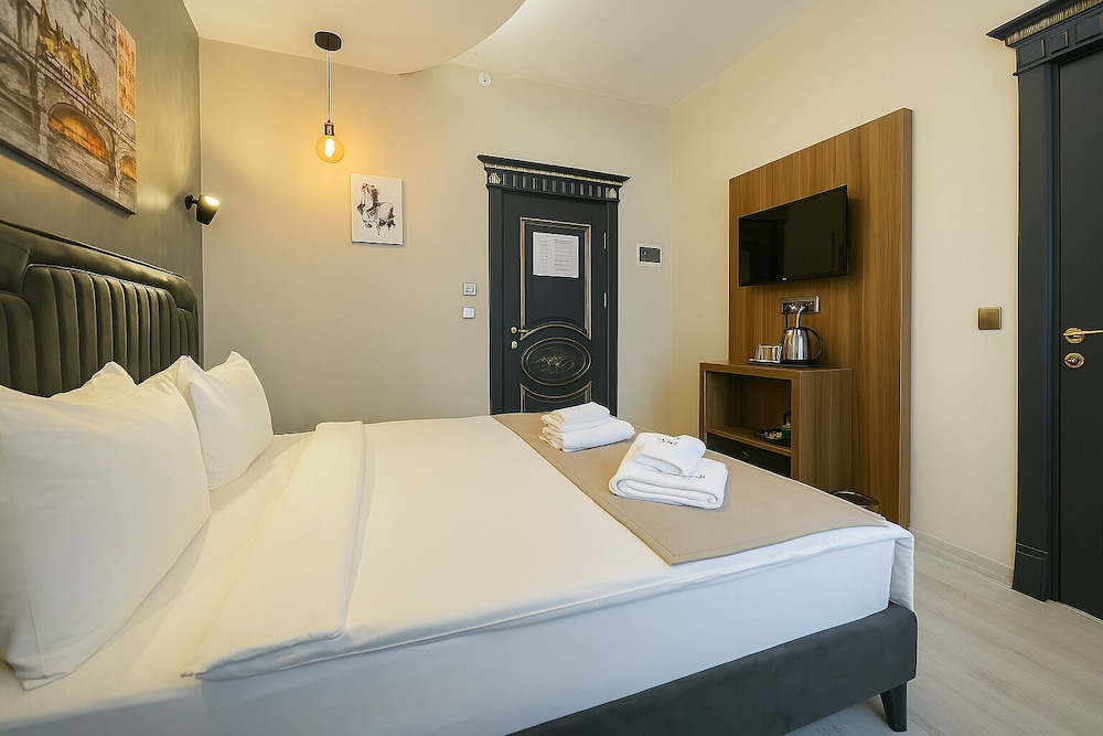 Monezza Hotel 17/50
