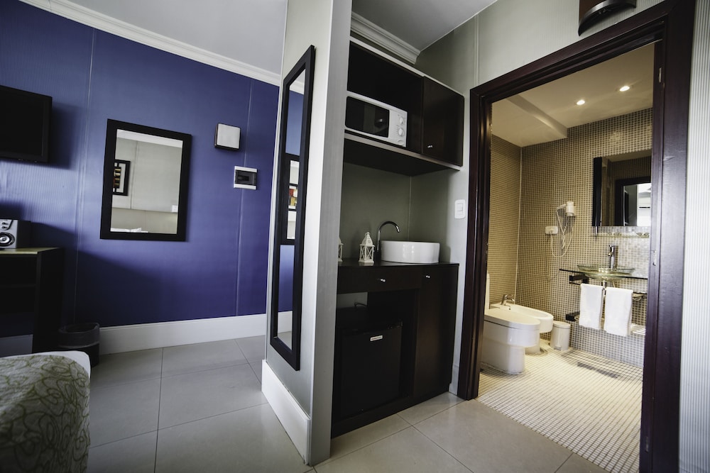 KER URQUIZA HOTEL AND SUITES 26/57
