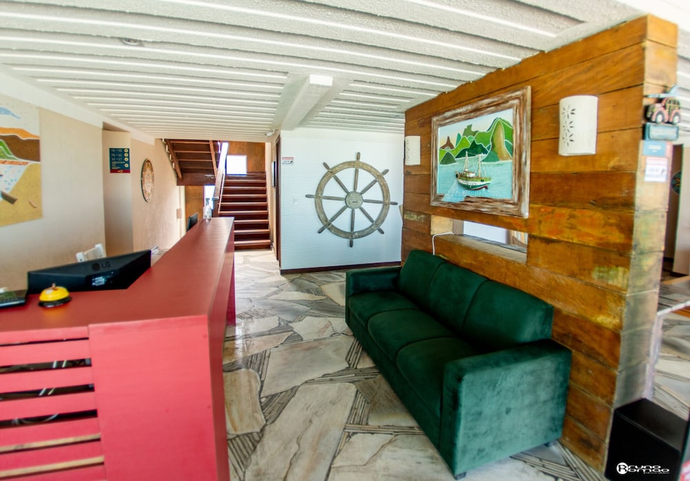 Pier Beach Hotel 43/68