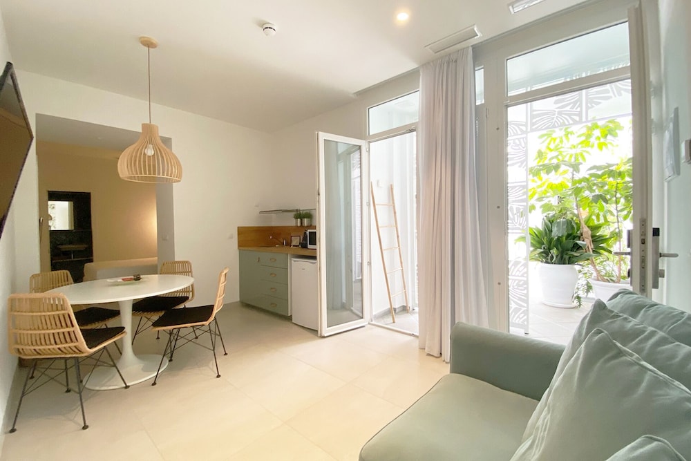Alzocaire Hostal Boutique 24/61