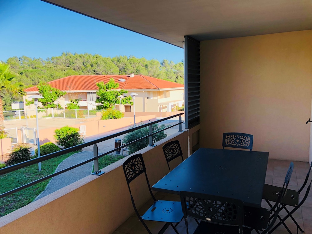 Les Parasols d Argens 32/44