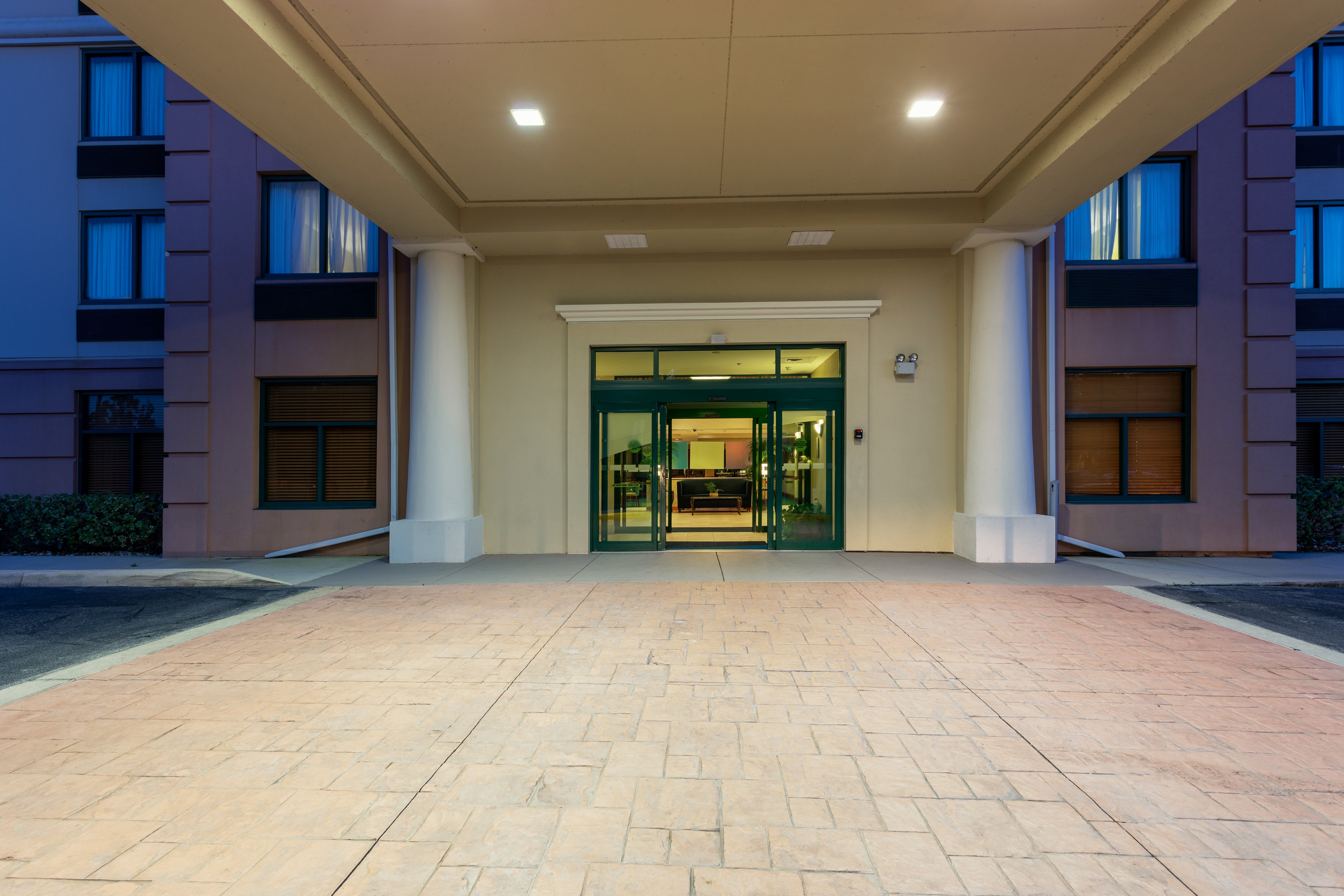 Holiday Inn Express & Suites Bradenton East-Lakewood Ranch 43/50