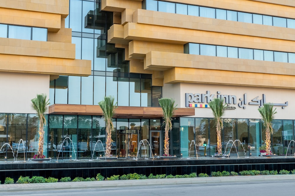 بارك إن باي راديسون الرياض(Park Inn By Radisson Riyadh) 5/66