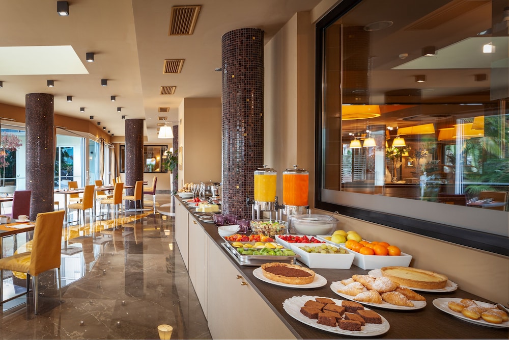 Hotel Kristal Palace 30/48