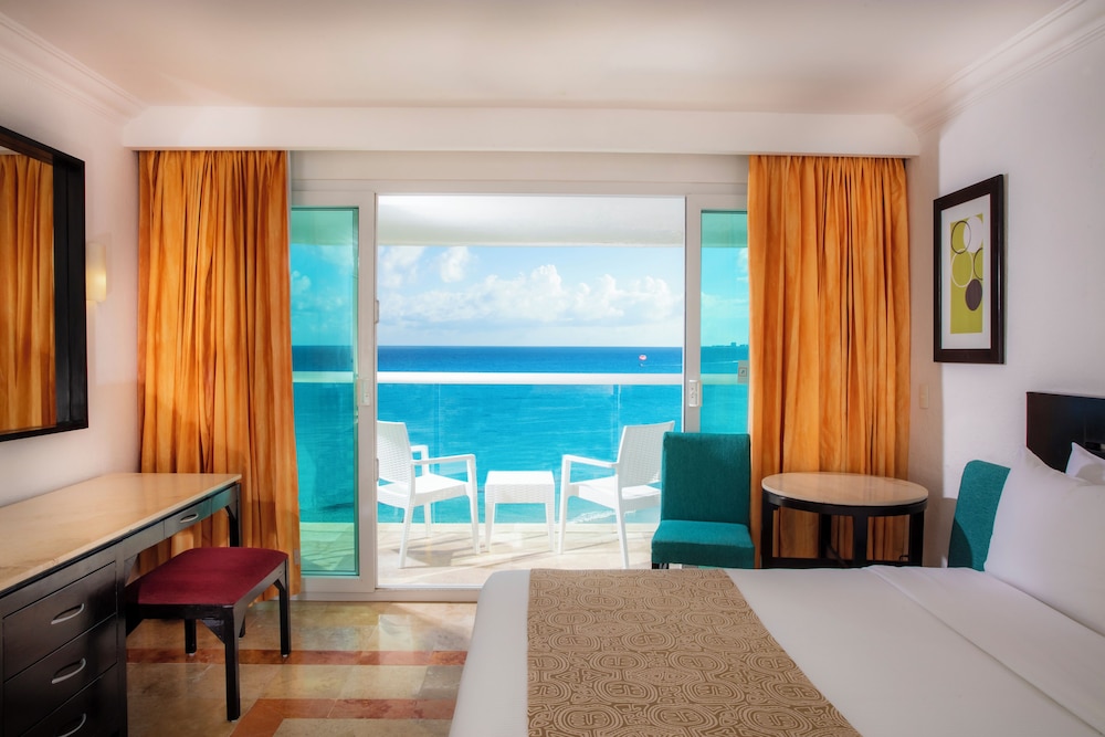 Krystal Cancun 24/50