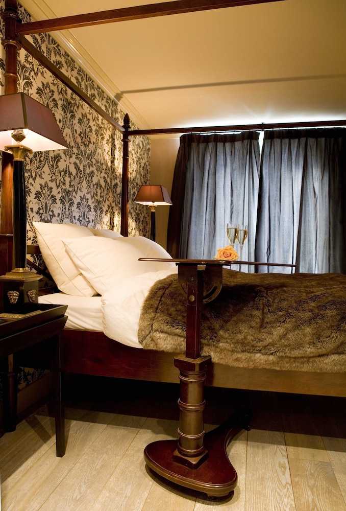 Suitehotel Posthoorn 15/50