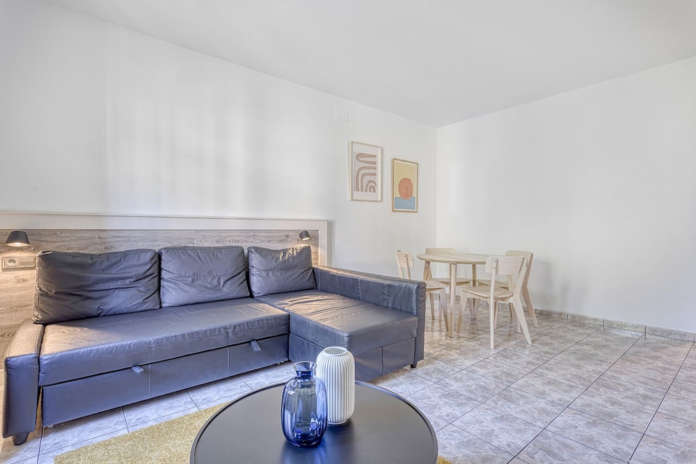 Hostal Bedmates 34/55