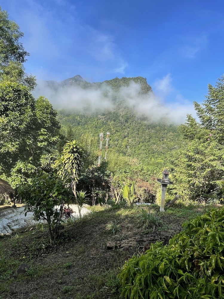 Chiang Dao Roundhouses 24/47