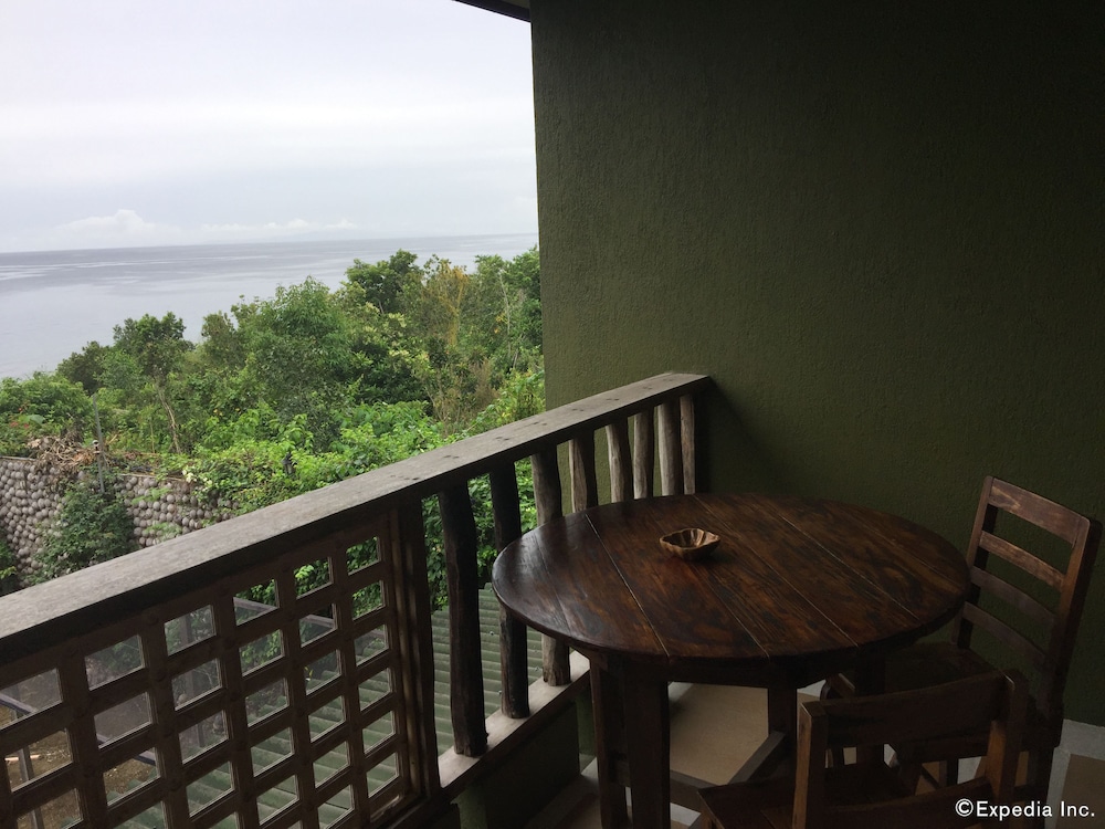 Bohol Bee Farm 4/75