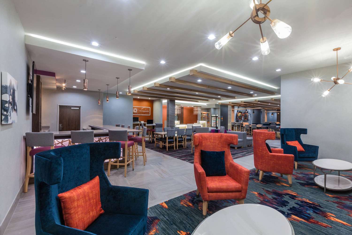 La Quinta Inn & Suites by Wyndham Houston East at Sheldon Rd 37/52