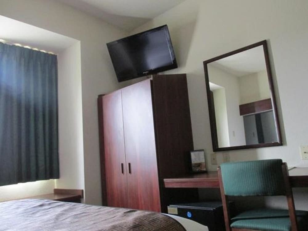 Trident Inn And Suites 34/60