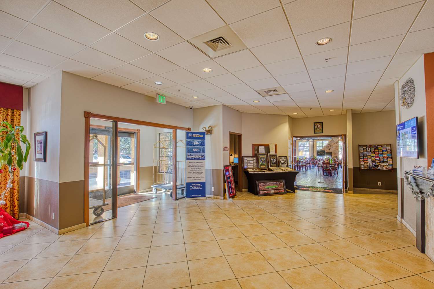 Best Western Green Valley Inn 6/40