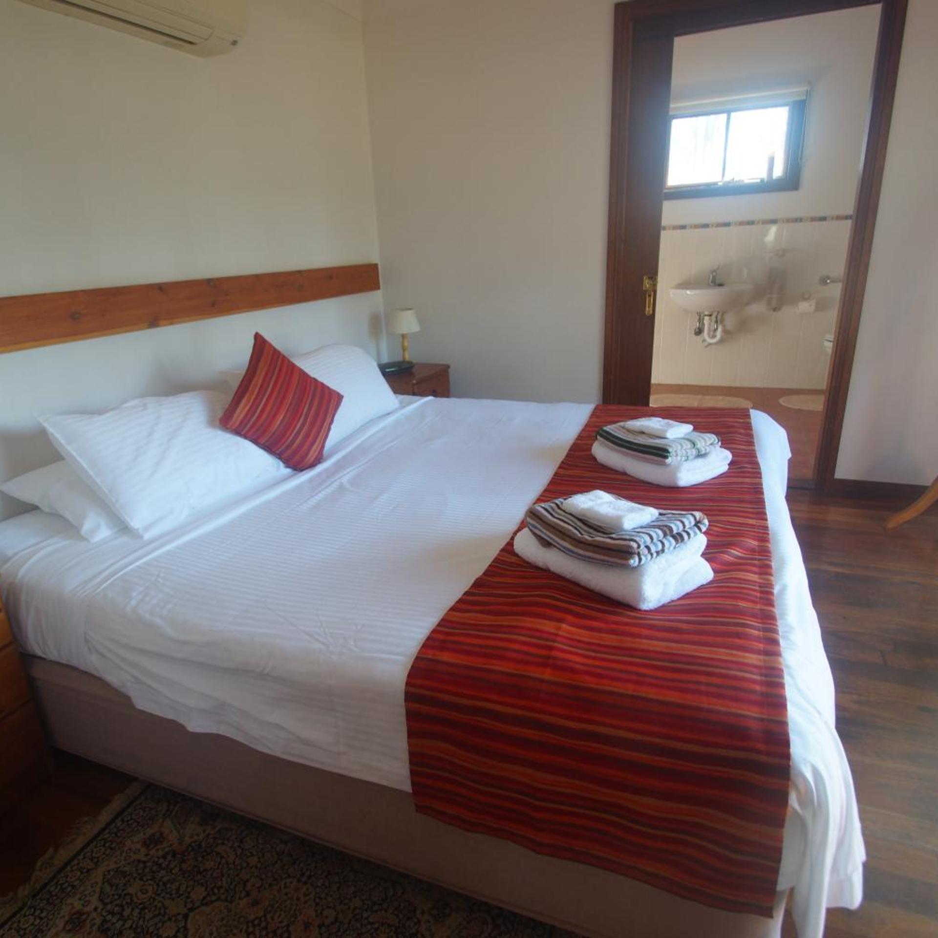 2 Bedrooms, Spa, Cottage