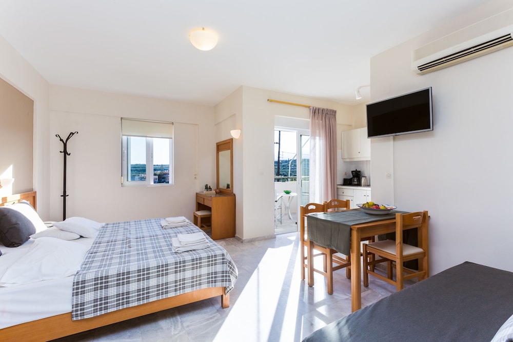 Radamanthys Apartments 6/42