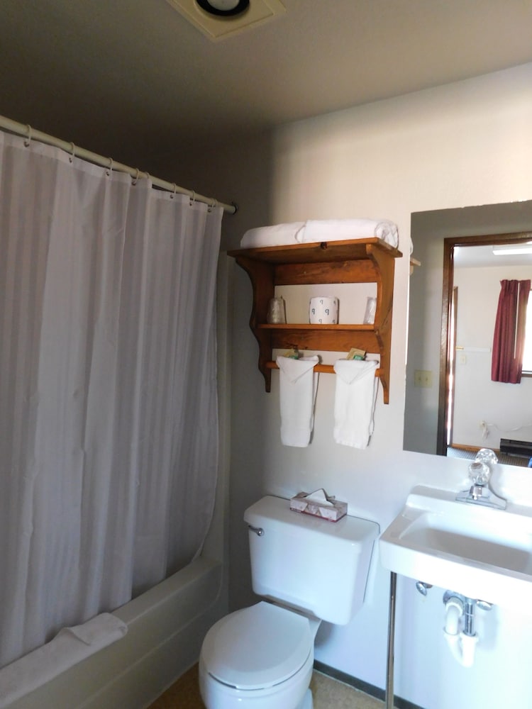 Packwood Inn 56/56