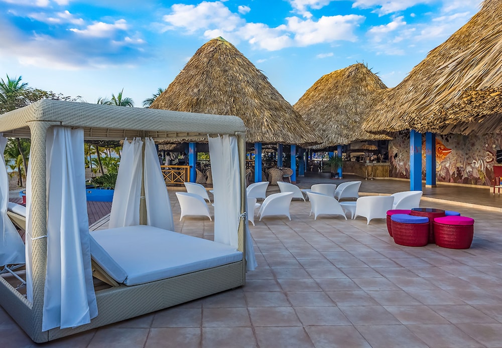 Royal Decameron Indigo Beach Resort and Spa 55/67