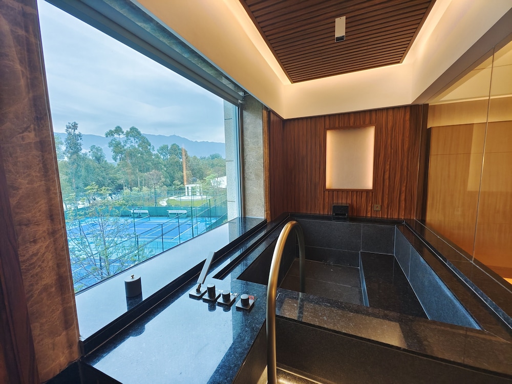 Wyndham Grand Zhaoqing Downtown 20/47