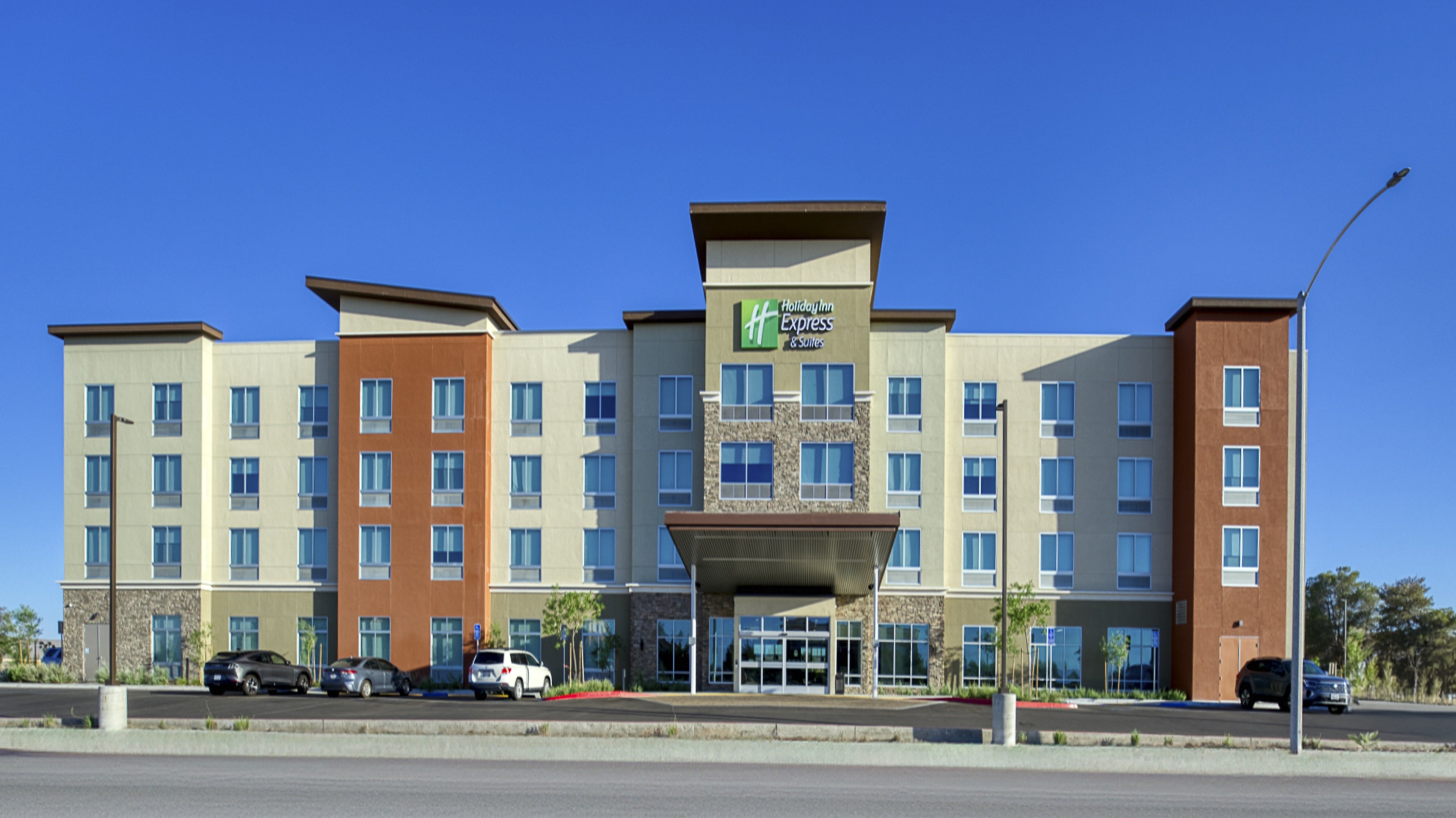 Holiday Inn Express & Suites - Ridgecrest - China Lake, an IHG Hotel 29/34