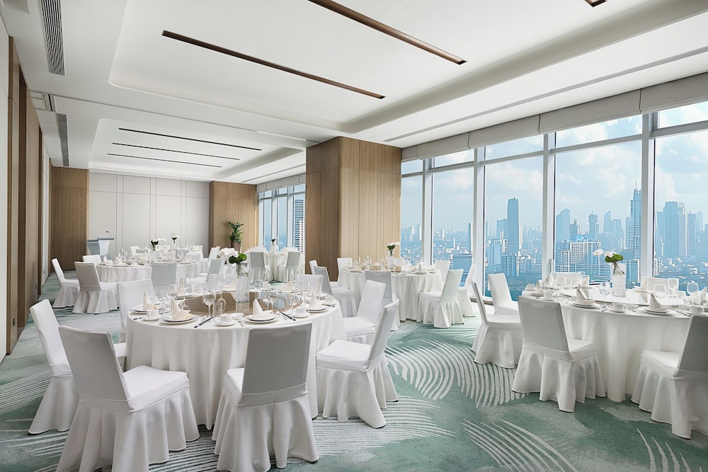 Fashion Town Hotel Shenzhen MGallery Collection 44/56