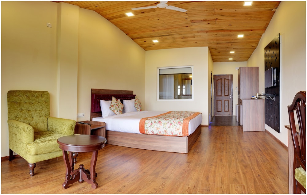 Summit Barsana Resort and Spa 11/34