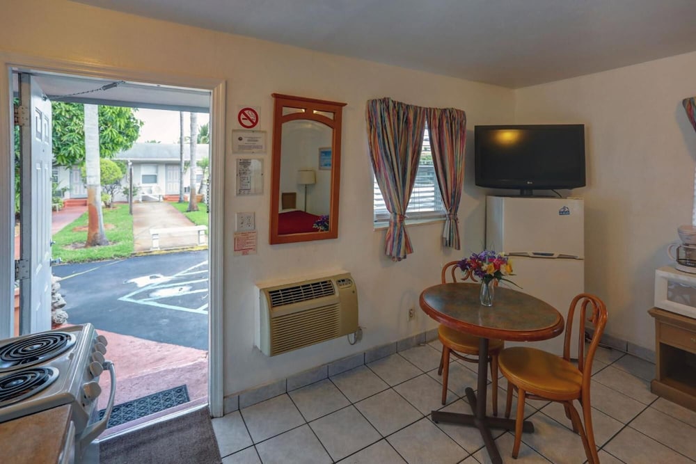 Richard s Motel Extended Stay 28/50