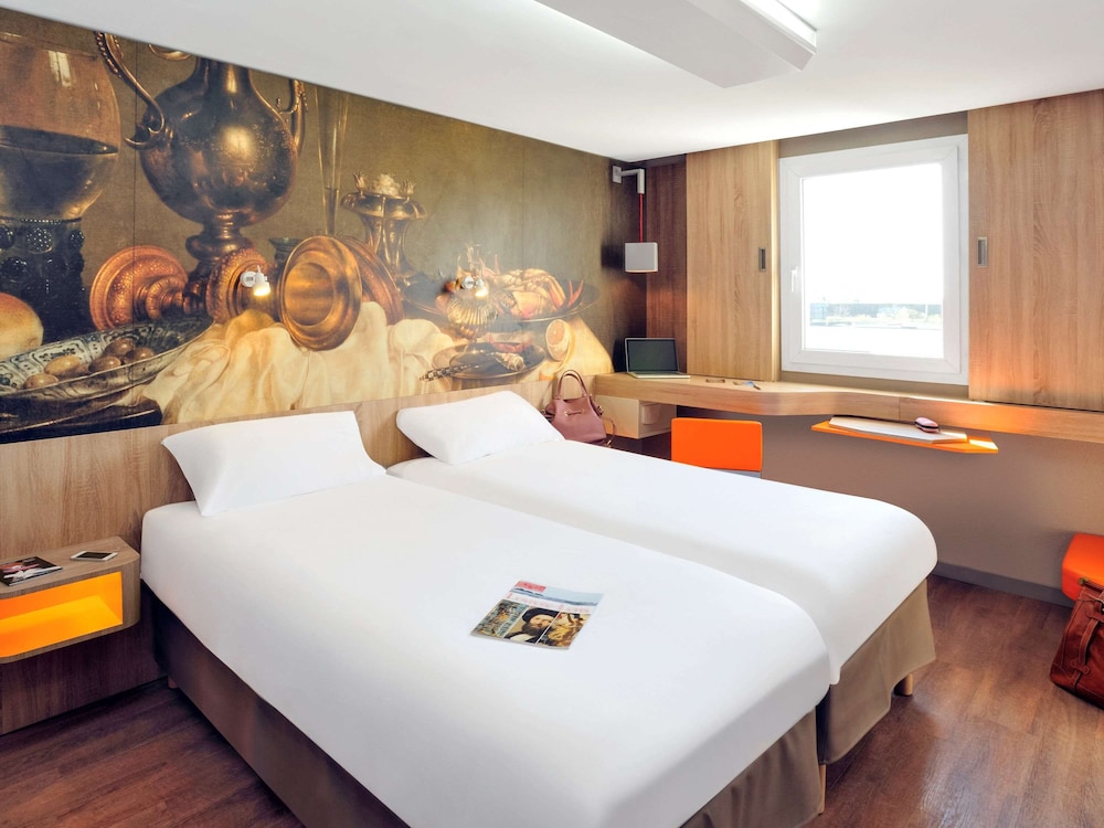 IBIS STYLES LILLE MARCQ EN BAROEUL 17/61