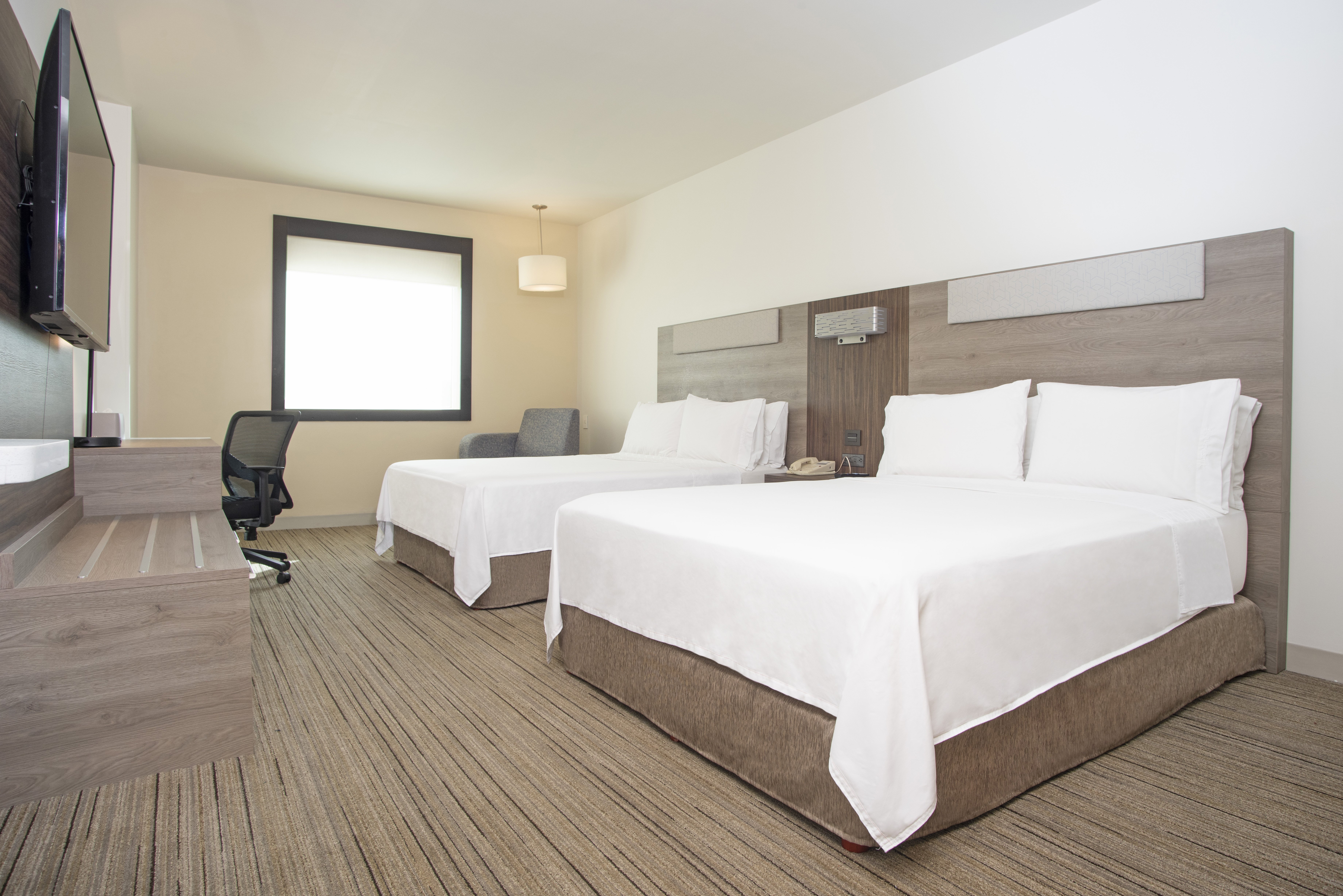 Standard, 2 Queen Beds, Extra Floor Space