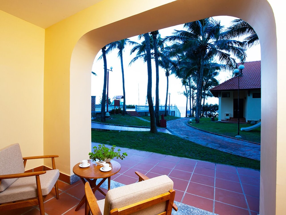 Golden Coast Resort And Spa 21/50