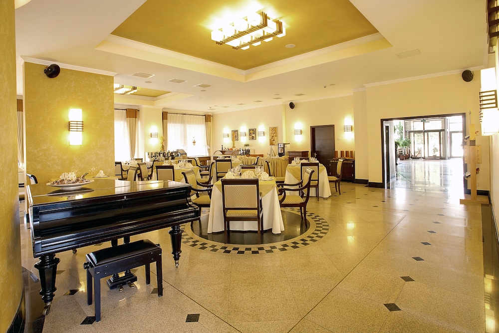 Tecadra Hotel 34/41