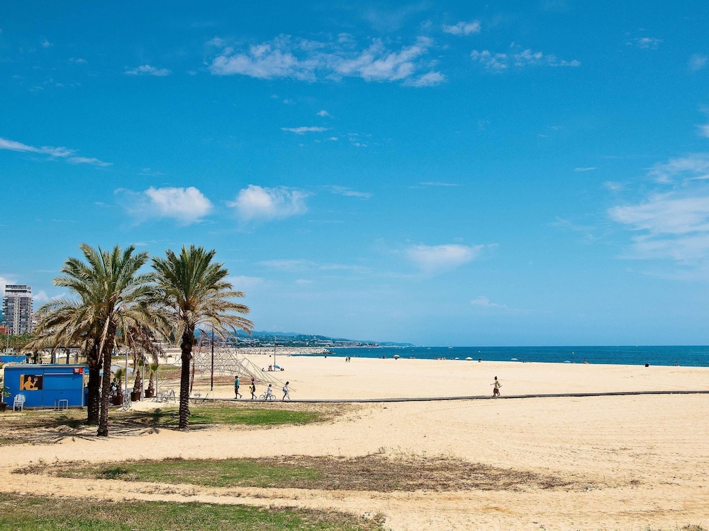 ibis Barcelona Castelldefels 72/79