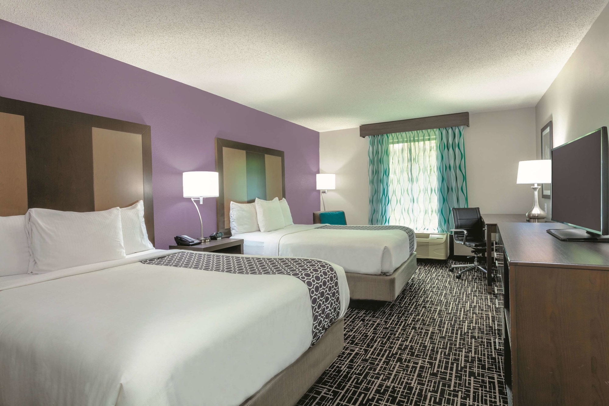 غرفة بسريرين كوين، La Quinta Inn & Suites by Wyndham Covington 2/9