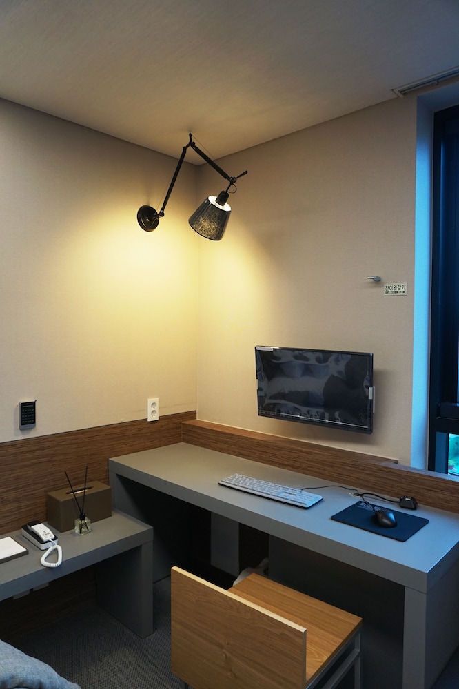 Louis Boutique Hotel 43/44
