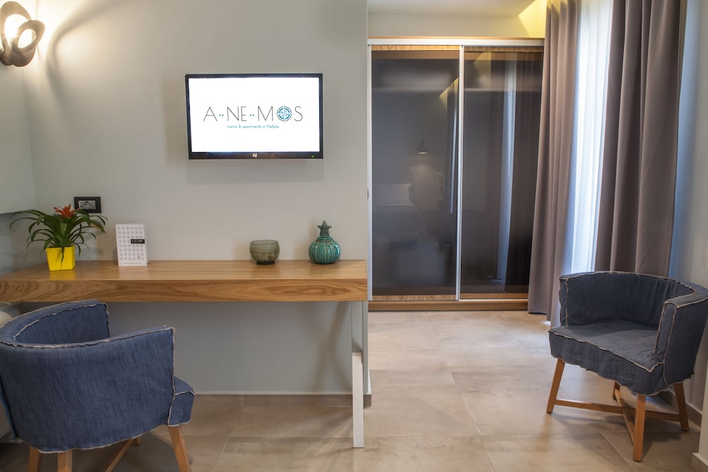 Anemos Rooms and Apartments 8/50
