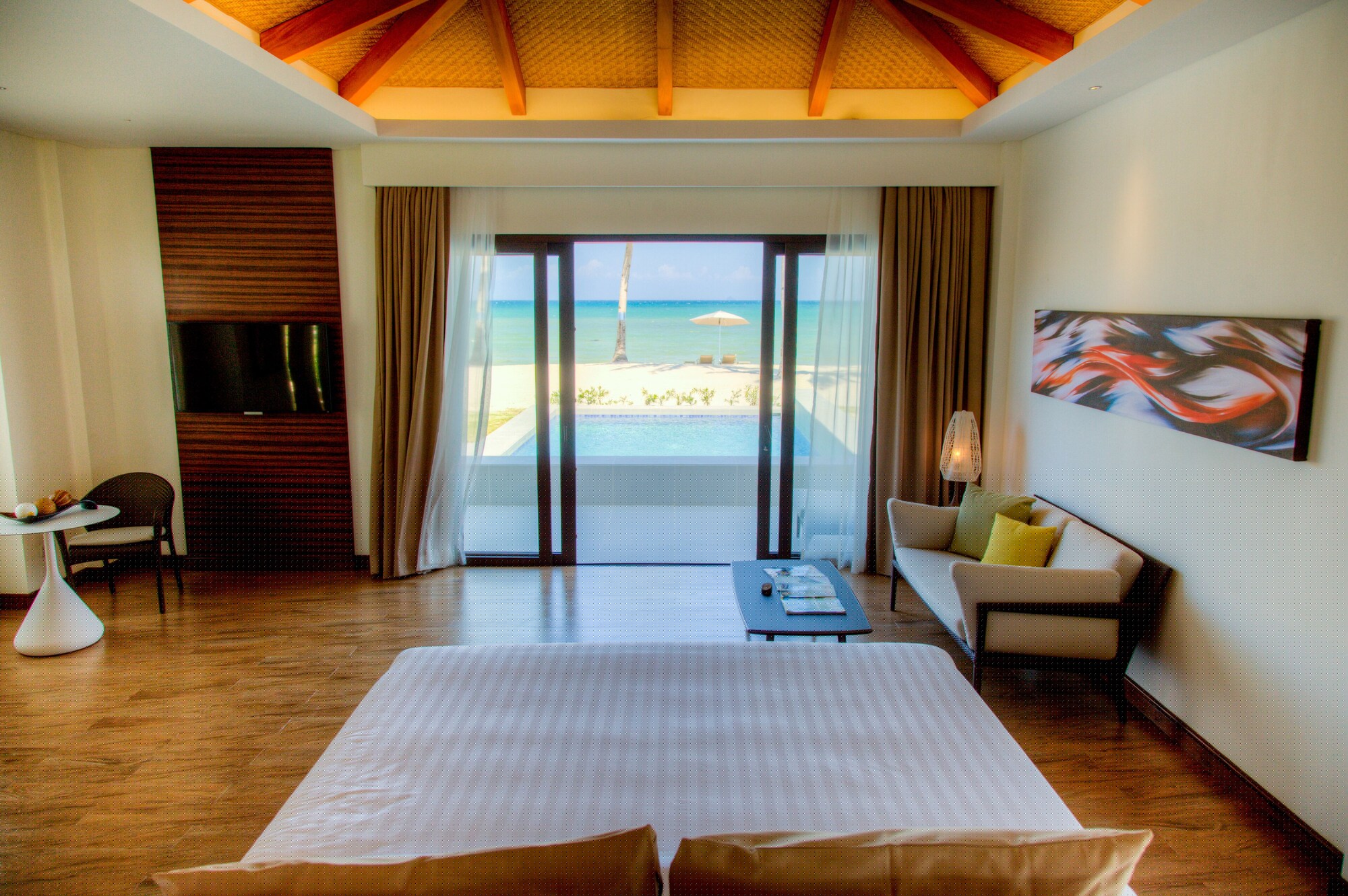 BEACH POOL, VILLA