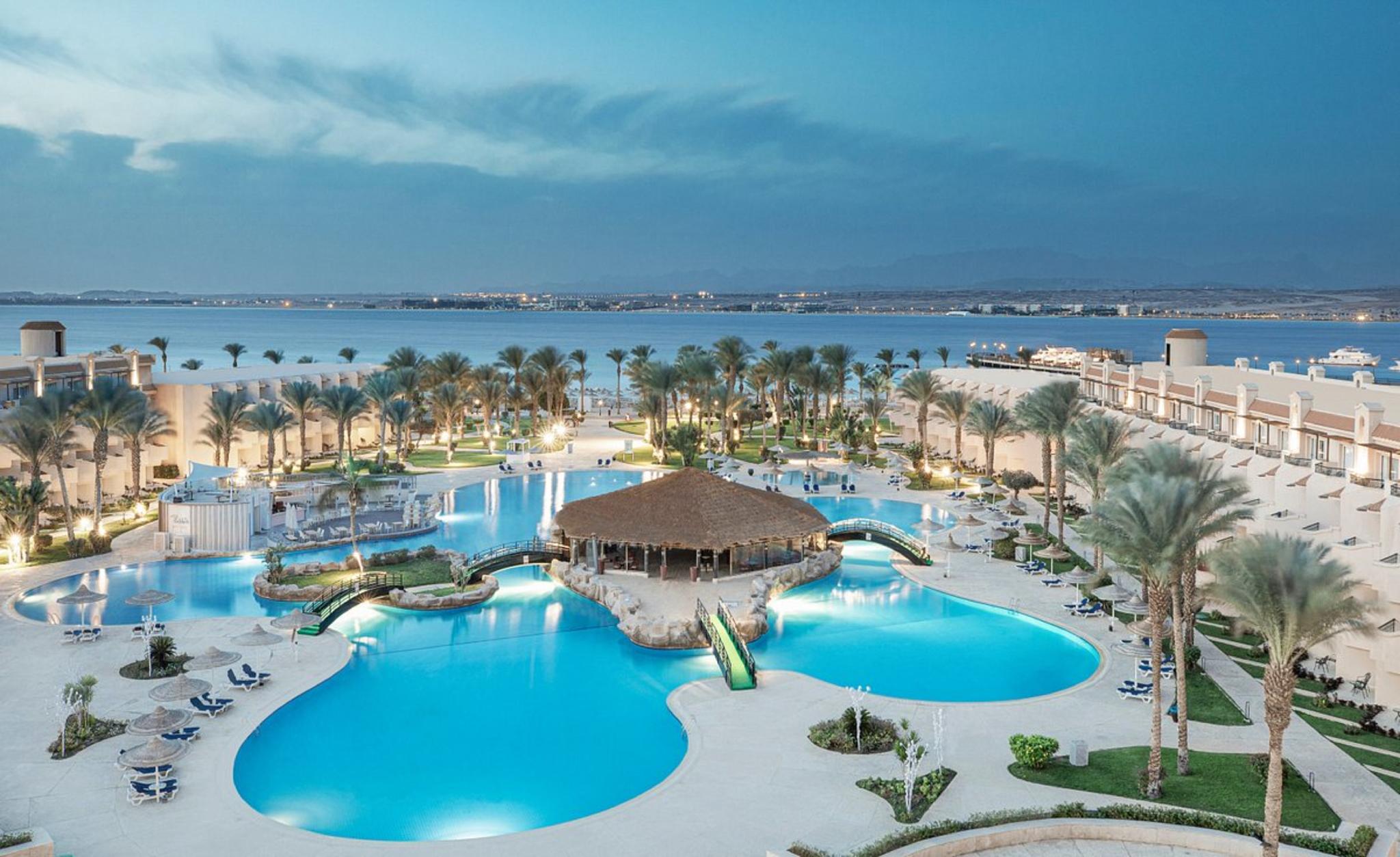 V Grand Beach Resort - Sahl Hasheesh