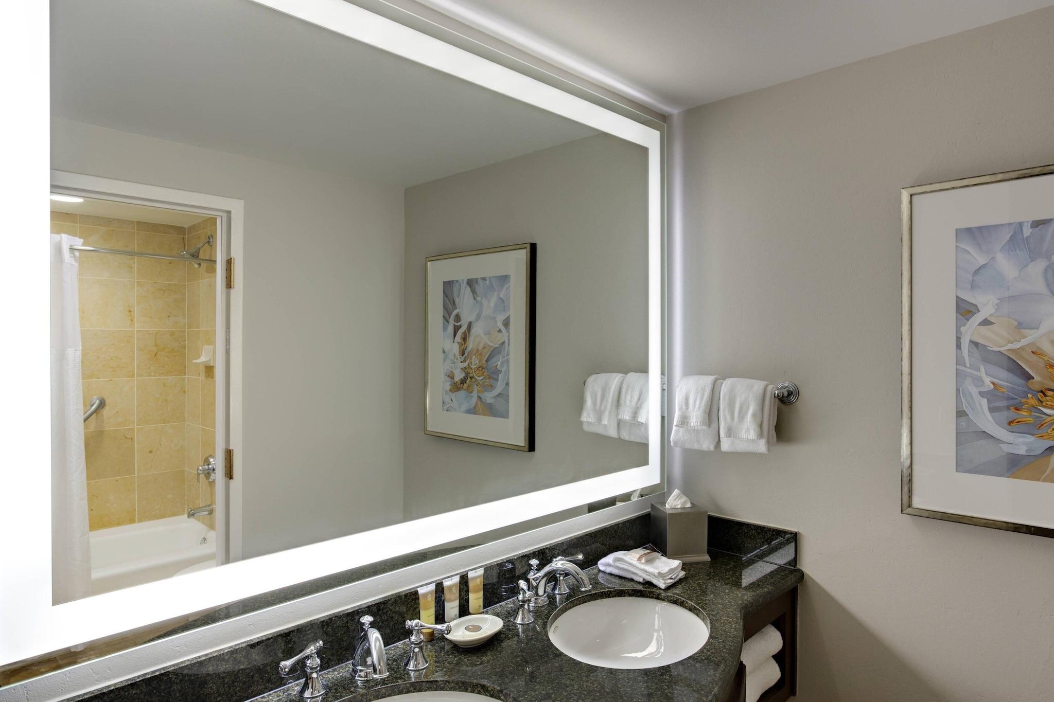 غرفة بسرير كينج بإطلالة، Gaylord Palms Resort & Convention Center 5/6