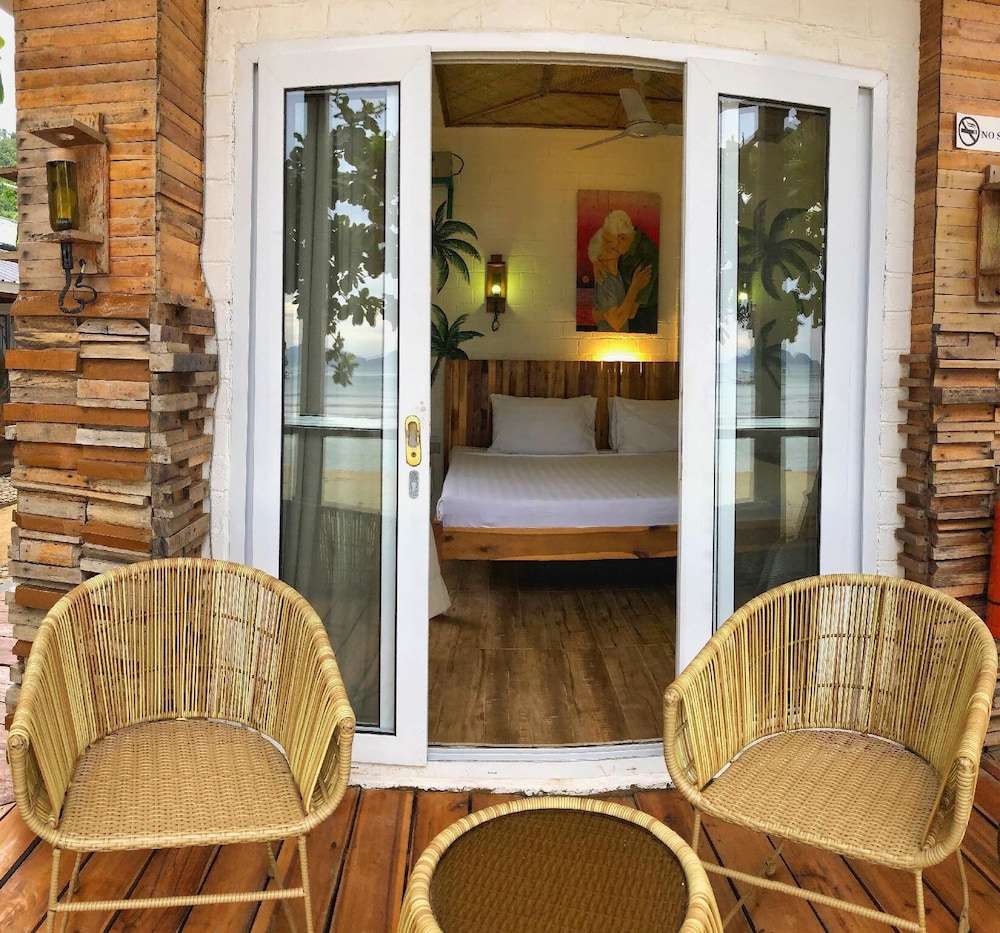Suites By Eco Hotel el Nido 55/67
