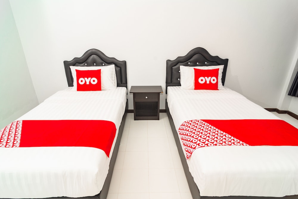 OYO 533 Runya Poolvilla 30/50