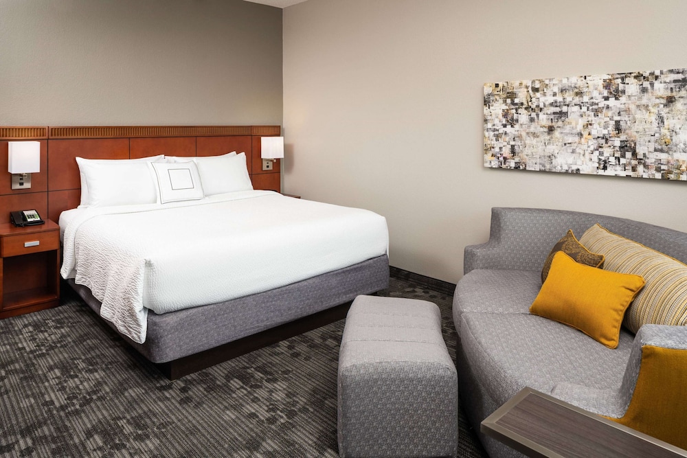 Sonesta Select Miami Lakes 6/42