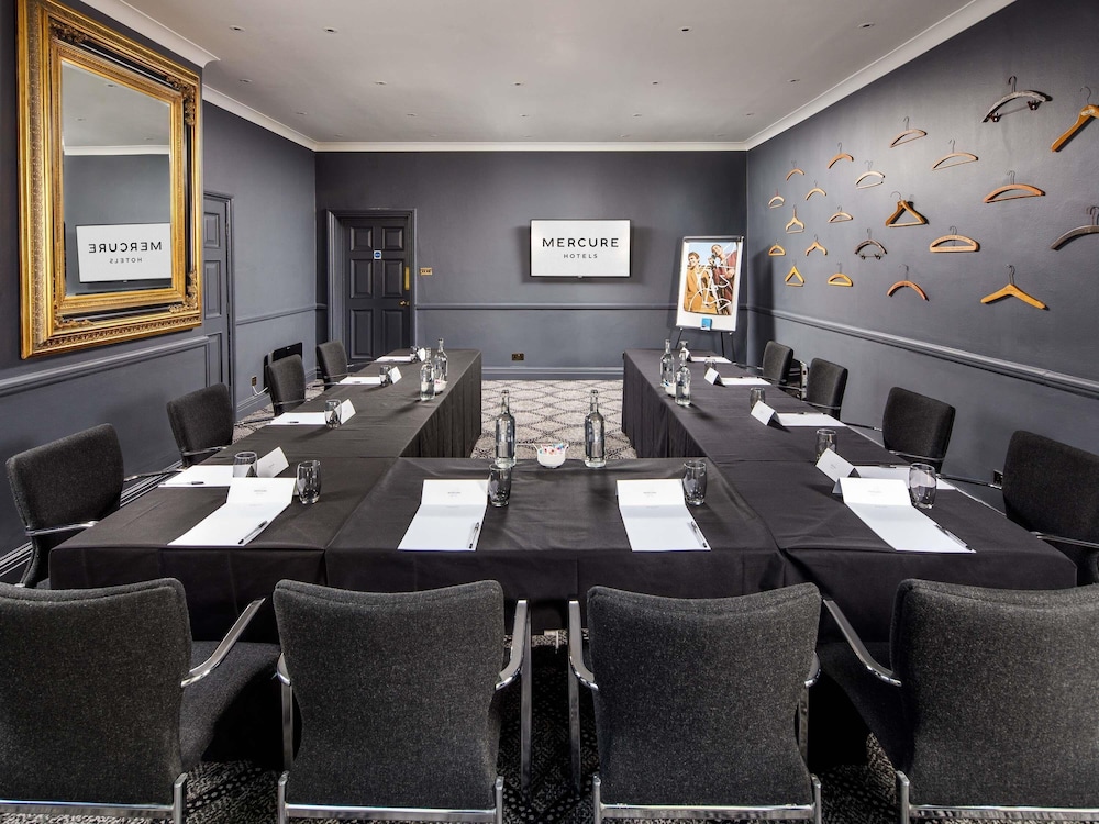 Mercure Oxford Hawkwell House Hotel 49/63
