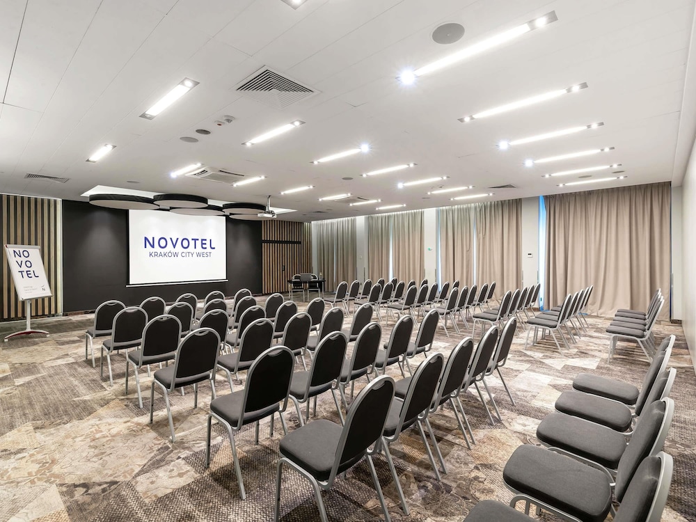 Novotel Krakow City West 65/77