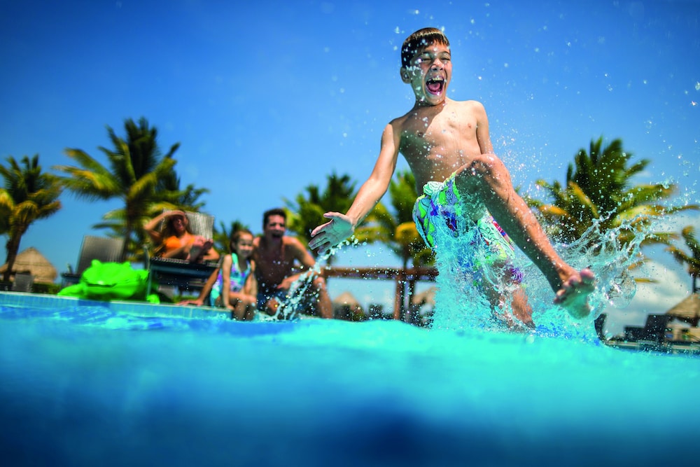 Bluebay Grand Esmeralda All Inclusive 42/50