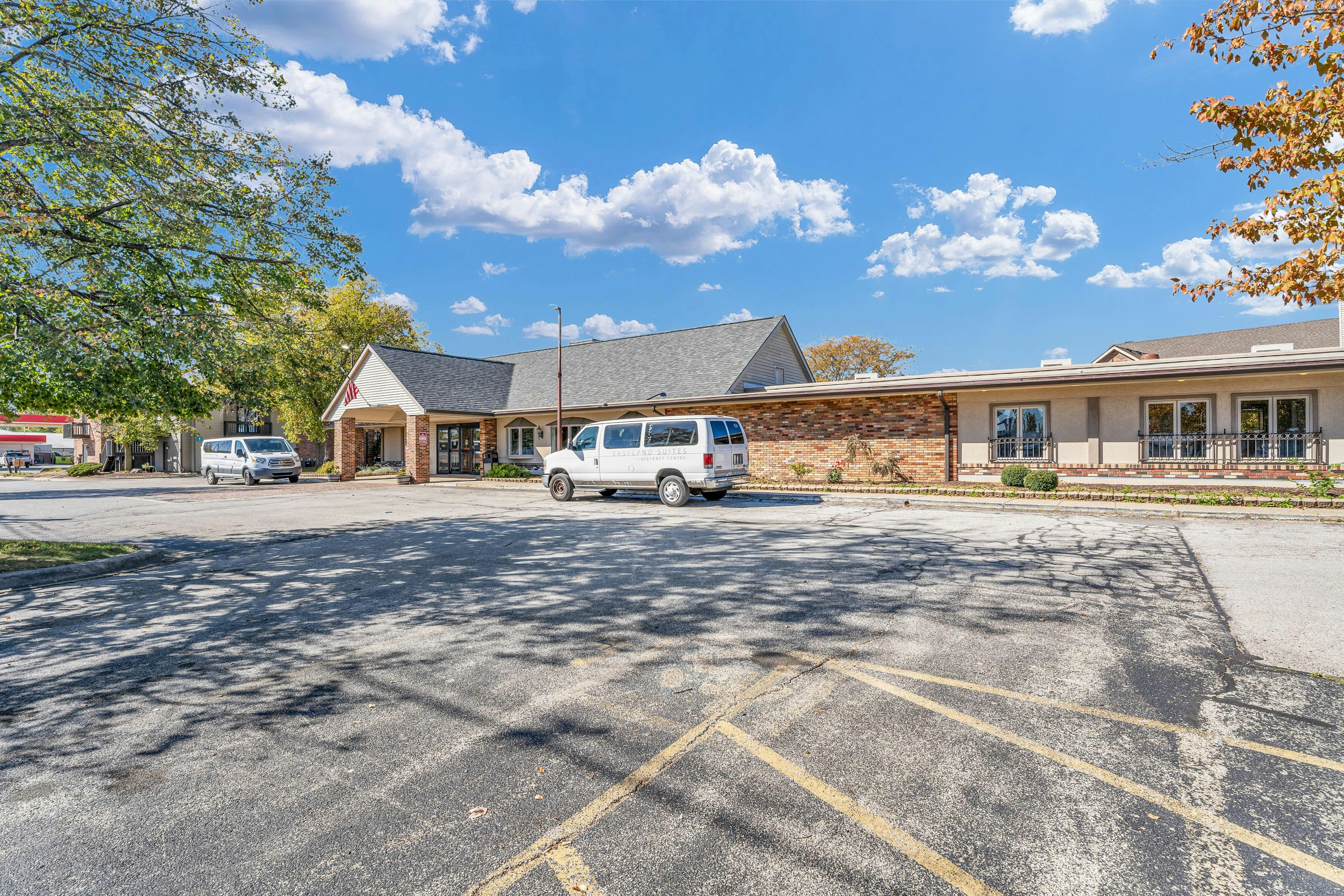 Red Lion Inn & Suites Urbana 51/60