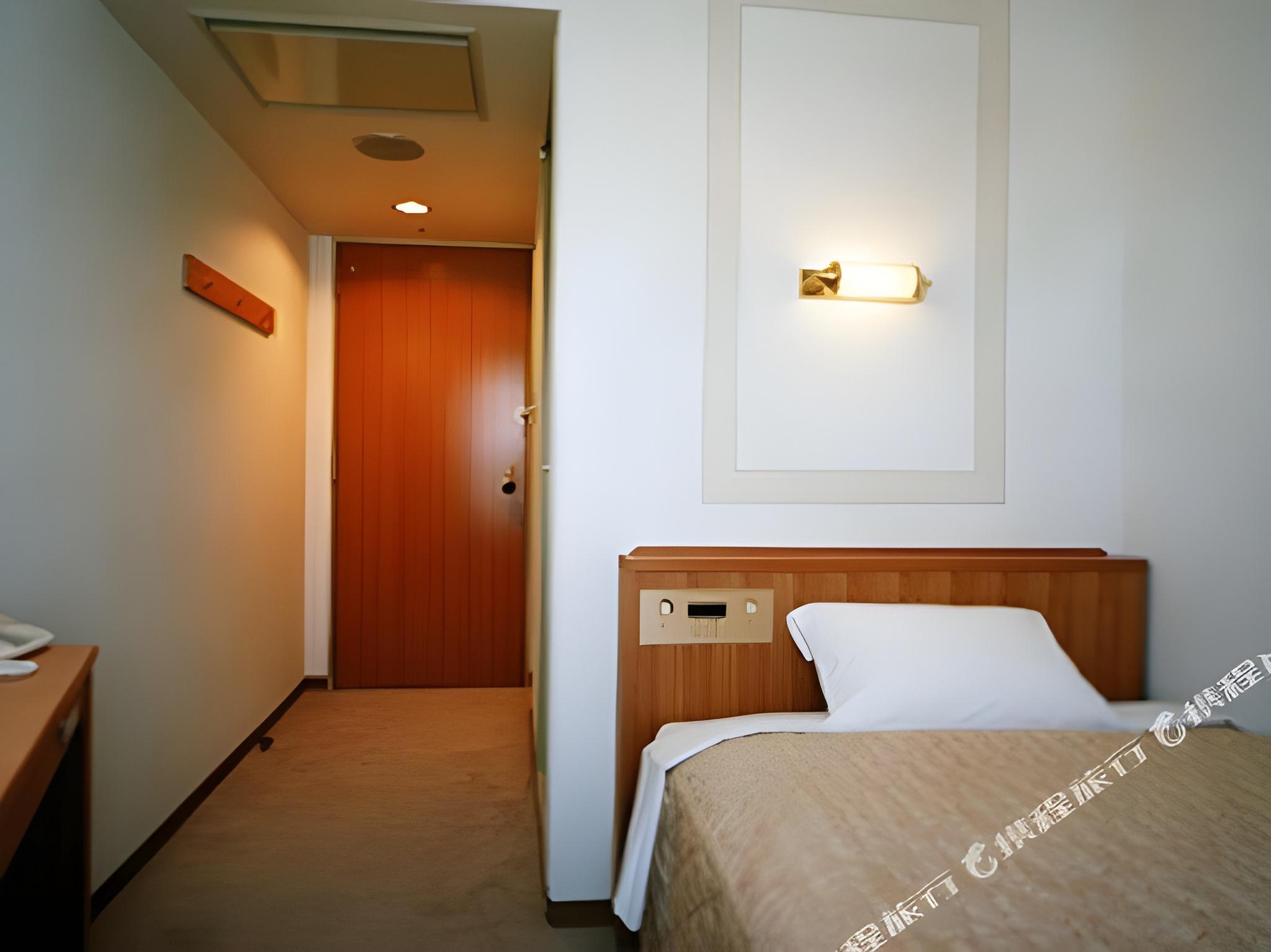 Hotel Crest Dio 8/14
